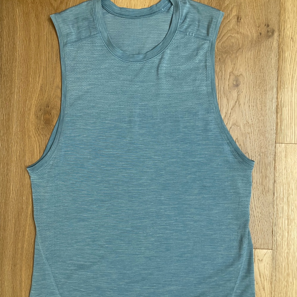 Lululemon Metal Vent Tech Sleeveless Shirt